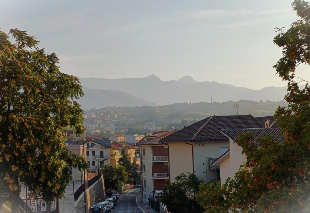L'Aquila Centro, Bellavista, vista montagna